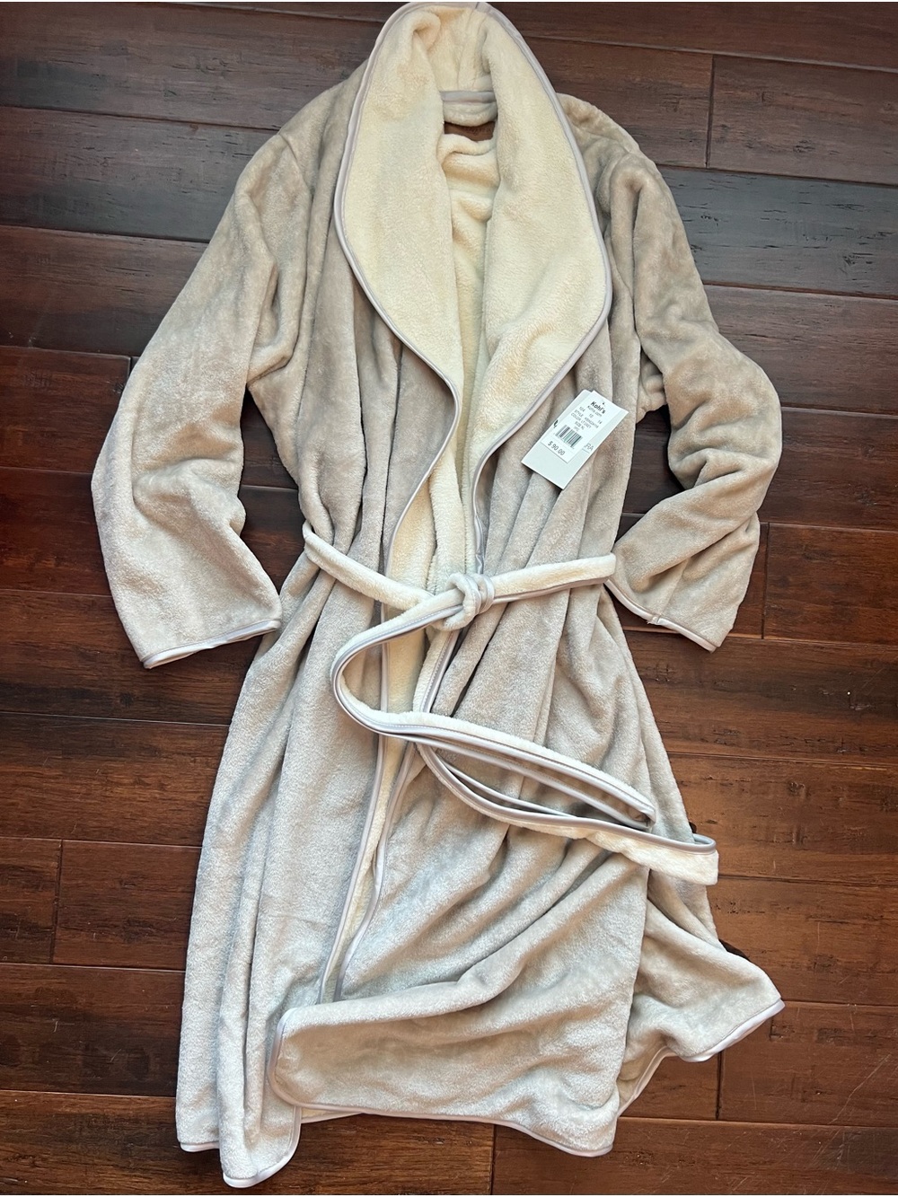 Koolaburra by UGG XL Plush Shawl-Collar Robe in Light grey and Cream NWT